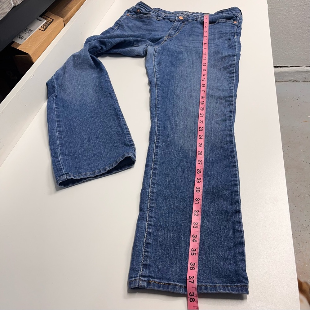 Men’s signature Levi's jeans modern‎ straight leg jeans 33x32 cotton blend fall